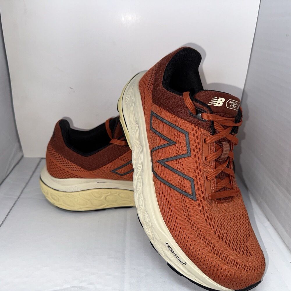 New Balance Fresh Foam x 860 Orange mens US 7.5  EE Wide Running Shoes